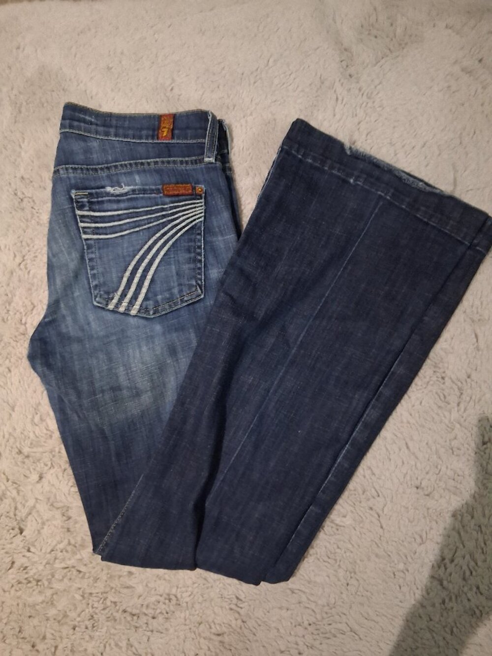 7Famk Jeans